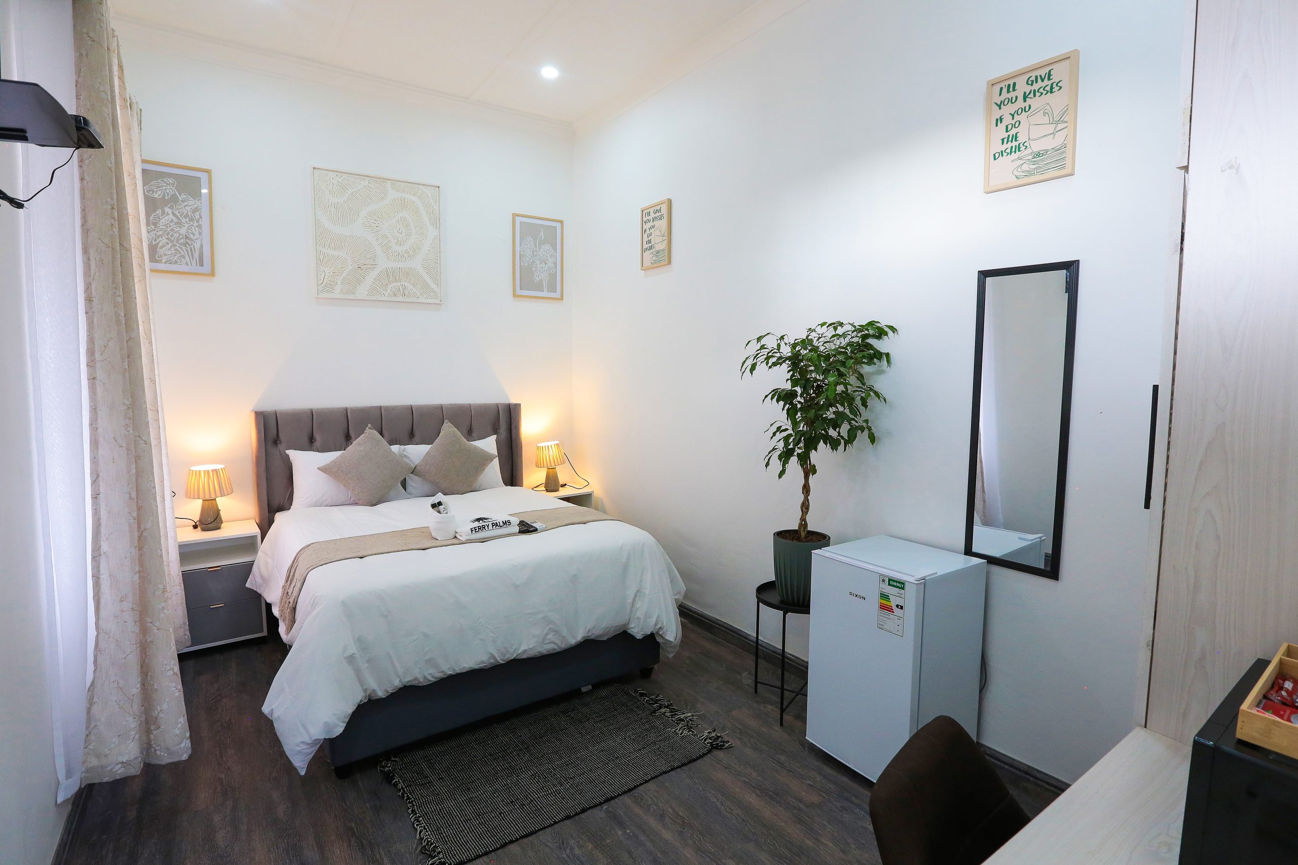 Ferry Palms Guest Lodge Room 10 photo 1